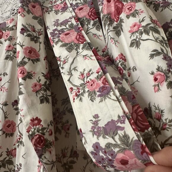 VTG Victorias Secret Size Medium/large gold label Robe Ivory floral pockets Belt - Picture 6 of 7
